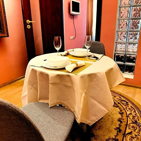 Maison Deluxe - Deribas Iii Apartment *
